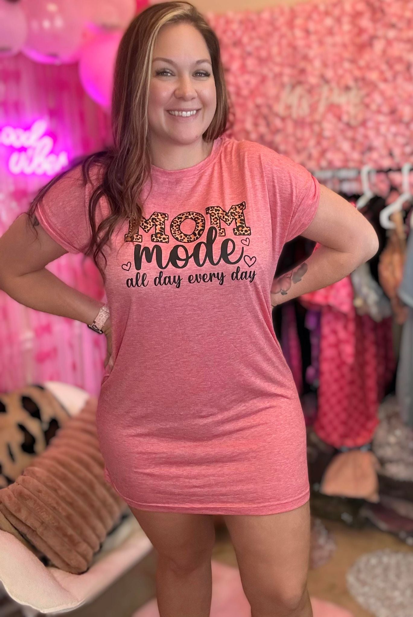 Mom Mode Universal Tee/Moo Moo